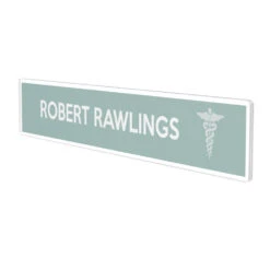 Deflecto Cubicle Nameplate Sign Holders (587501), 8-1/2"W X 2"H